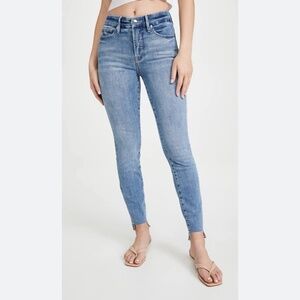 Good American Good Legs Raw Step Hem Light Wash Jean Size 25 Style GLSHRE075T